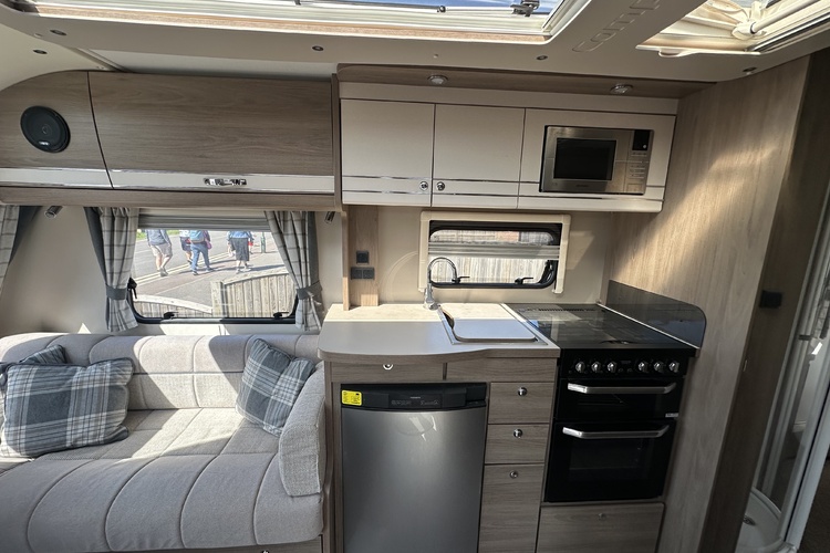 Bailey  Capiro 550
