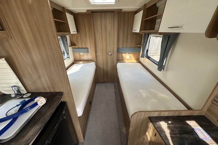 Bailey Pursuit 550-4