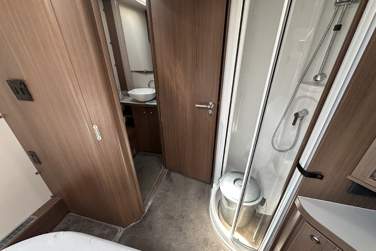 Elddis  Affinity 550