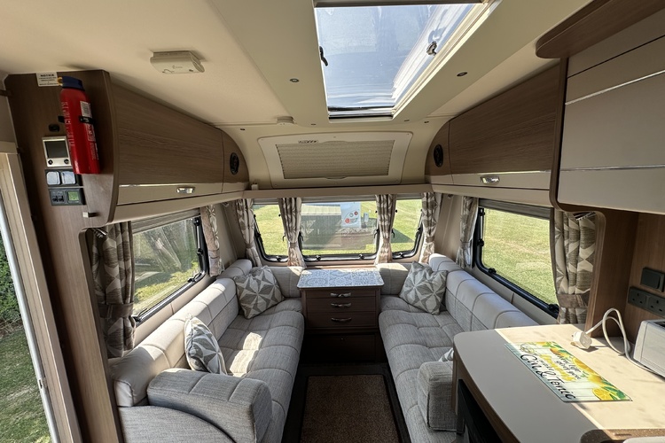 Elddis  Affinity 550