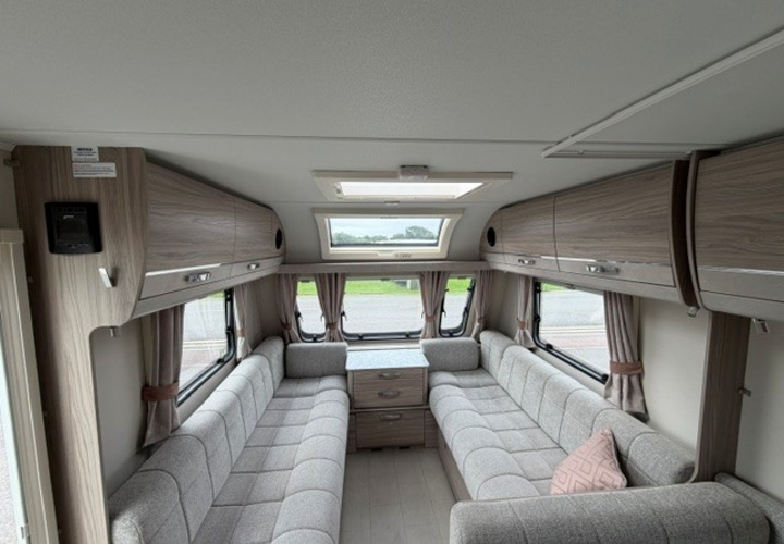 Elddis Avante 840
