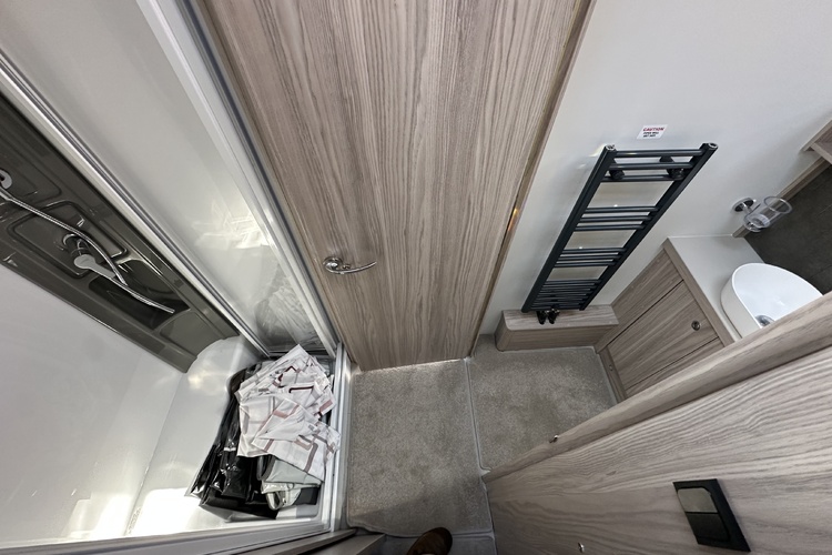 Elddis Crusader Zephyr
