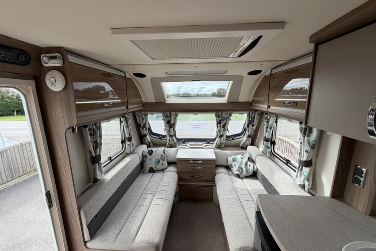 Swift Challenger 580