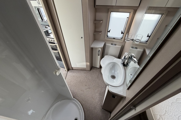 Swift Eccles 635